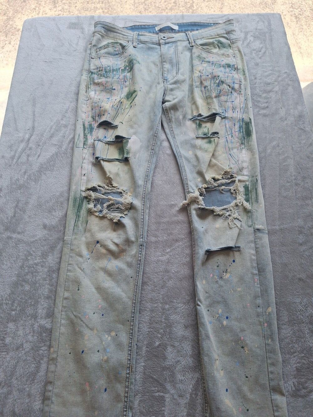 Men's KDNK Jeans Size 34 Blue Distressed Ripped Paint Splatter